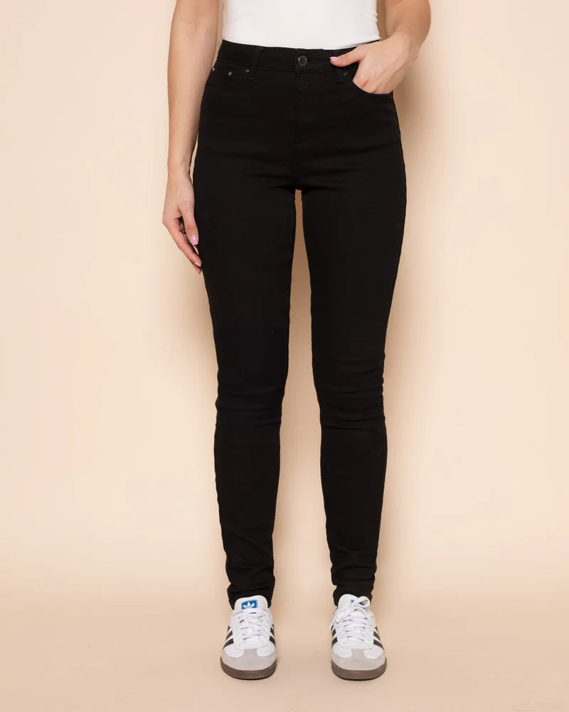 Pantalones vaqueros ajustados negro
